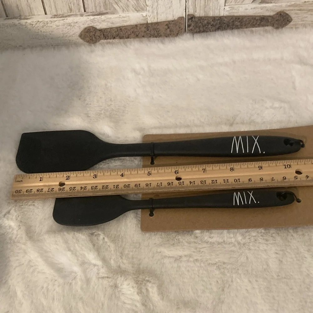 Rae Dunn Mix Spatulas